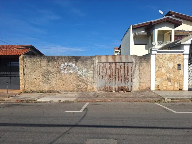 Terreno à venda em Centro - SP