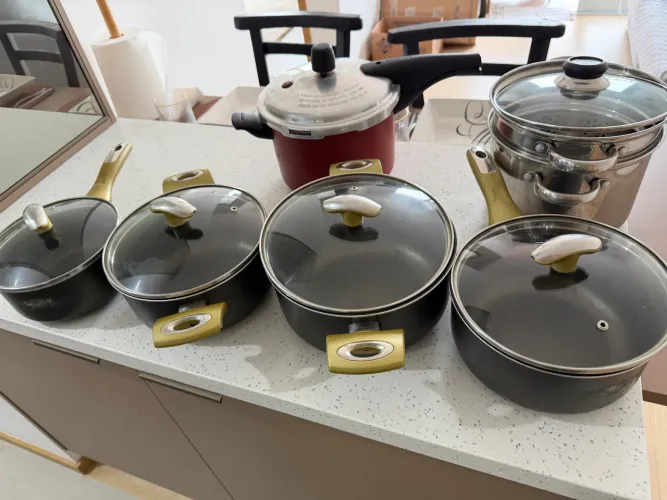 Jogo de Panelas 6 peças + Panela de pressão