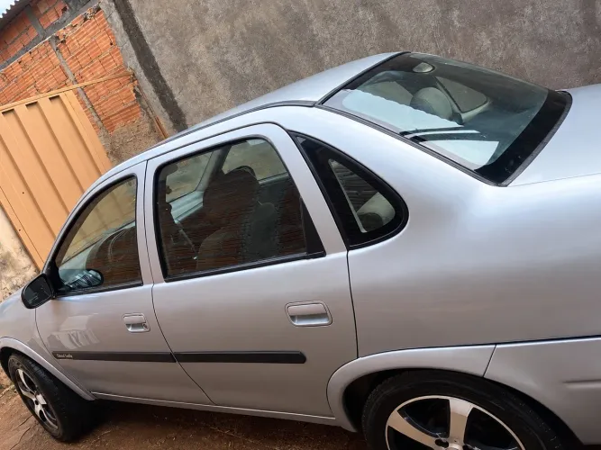 Chevrolet Corsa SED Class.life 1.0/1.0 Flexpower (álcool) 2009