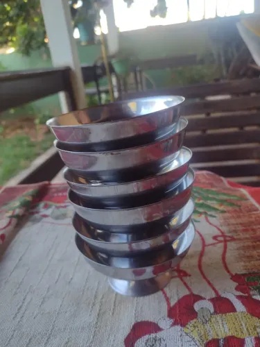 Taças de sobremesa em aço inox 