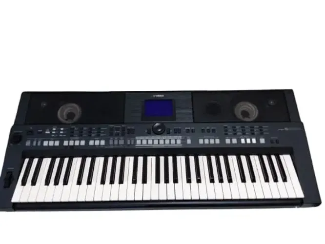 Teclado Yamaha PSR S650 Impecável
