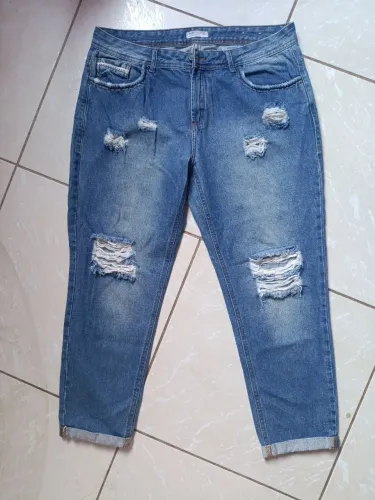 Calça jeans pantalona tamanho 44