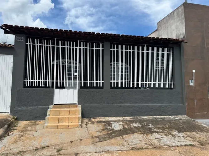 Casa na Quadra 11 da Vila Vicentina