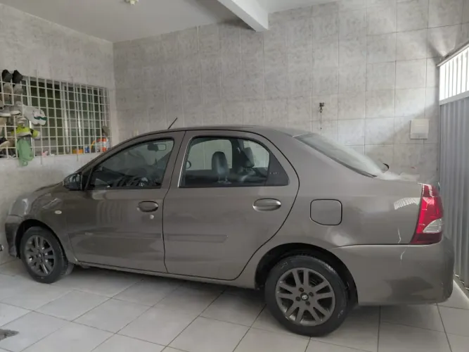 Toyota Etios X Sedan 1.5 Flex 16V 4P Mec. 2020