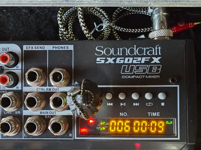 ? Soundcraft SX602FX USB - Mesa de Som Compacta com Efeitos e Player/Gravador USB
