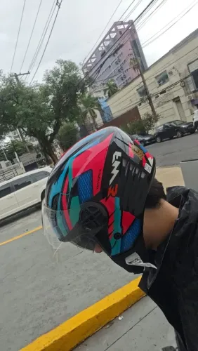 Capacete fw3 com óculos interno 