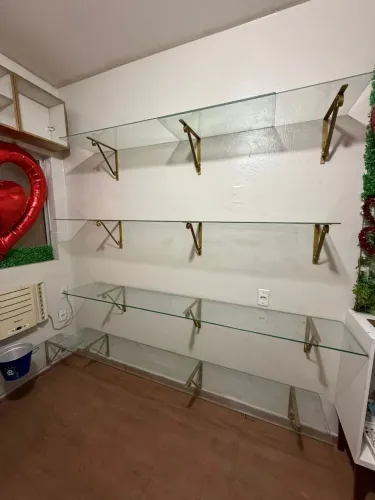 PRODUTOS DE LOJA - PRATELEIRAS, POLTRONAS, MURAL E NICHO