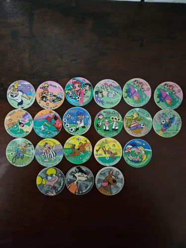Lote tazos 26un Copa Toon elma chips