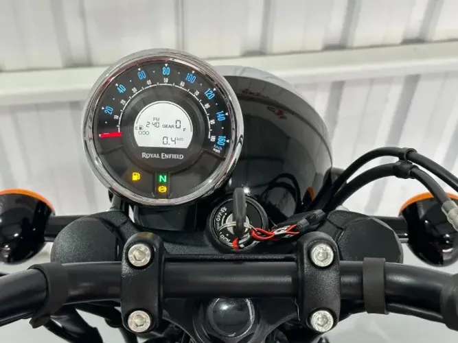 Meteor 350cc Fireball Black - Duvallyer Rodrigues - 21 9 9271 71 82 - Royal Enfield