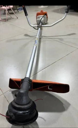 Roçadeira Sthil Fs160 semi nova brasileira