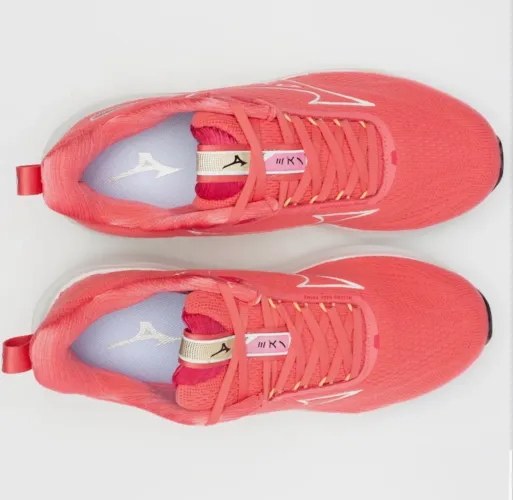 Tênis Mizuno base prime