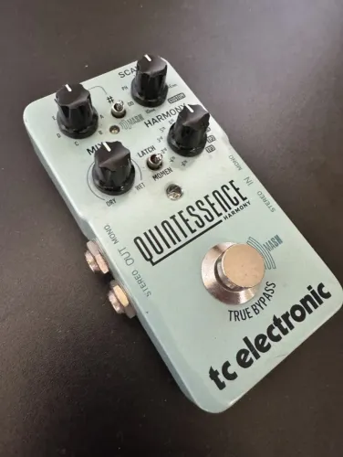 Vendo pedal de harmonização Quintessence da TC Electronic 