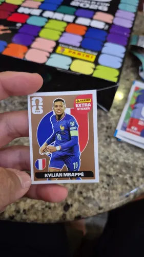 Figurinha extra legend 2026 