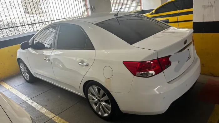Kia Motors Cerato 1.6 16V Aut. 2013