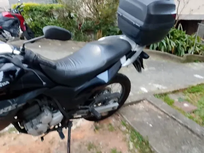 Vendo / troco XRE 300