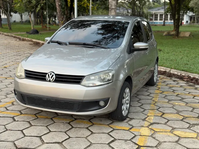 Volkswagen Fox 1.0 MI Total Flex 8V 5P 2013
