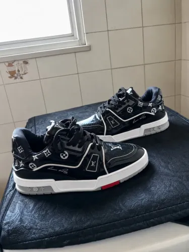 Tênis louis vuitton tamanho 40