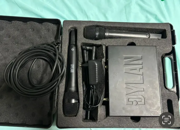 Microfone Dylan D800 semi novo