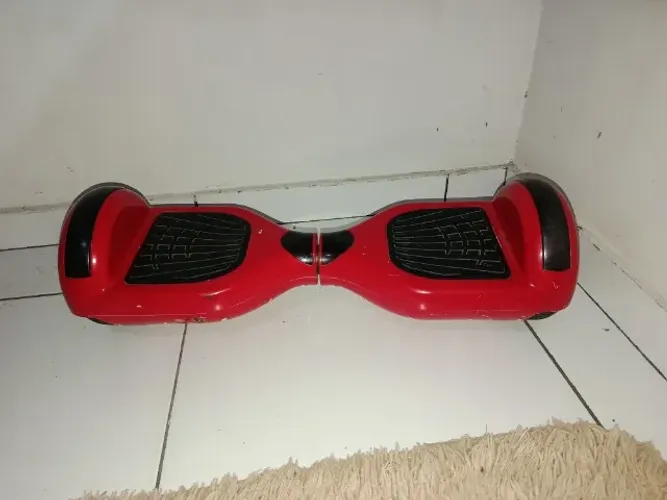Vendo skate elétrico com carro hoverboard, motivo meu filho não usa mais