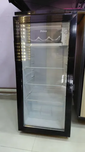 Frigobar Philco 85L Preto com porta de vidro - Pouco uso