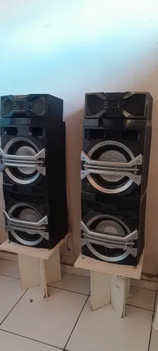 Duas caixas de som Panasonic SC-MAX 370