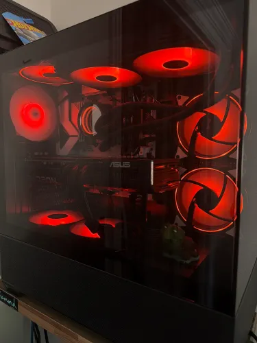 Computador Ryzen 7 9800x3d e 9070 xt