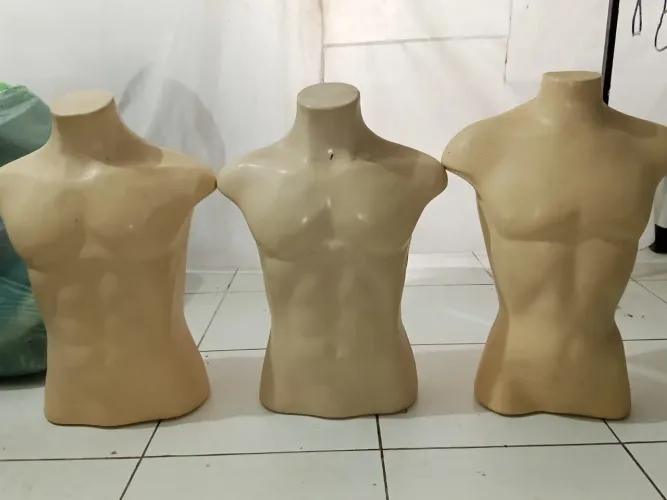 MANEQUINS E BUSTOS