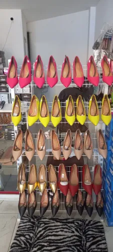 Queima de estoque! Sandália e scarpin...