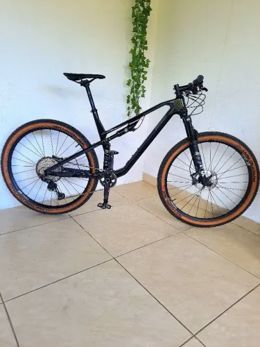 Bicicleta Aro 29 Carbono Conway RLC FS 6.9 FULL - XT 1X12V 