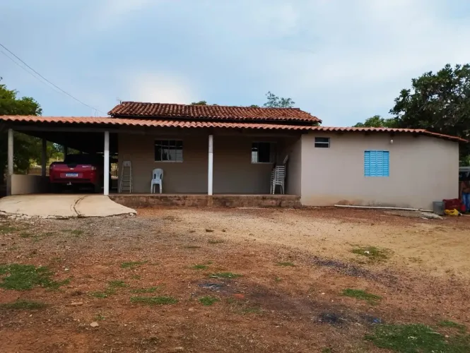 Vendo uma Chácara com 2 alqueires - Santa Fé de Goiás - GO