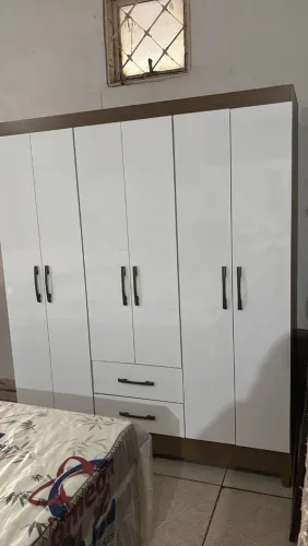 Guarda roupa 6 portas 2 gavetas
