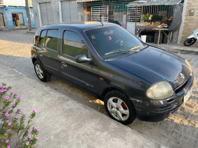 Renault Clio RL / Yahoo/ Authent. 1.0 8V 5P 2003