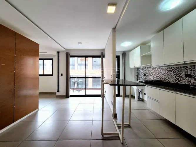Apartamento com 1 Quarto, 42.41M², Aluguel de R$ 2.550 + Taxas - Prado Velho, Curitiba (Pr