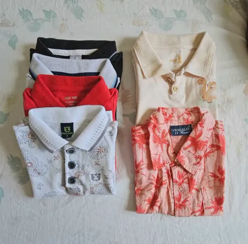 Vendo várias roupas de bebê usadas