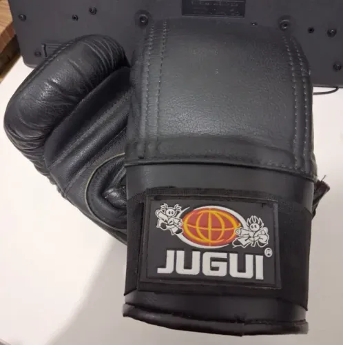 Luvas de Box Jugui preta 