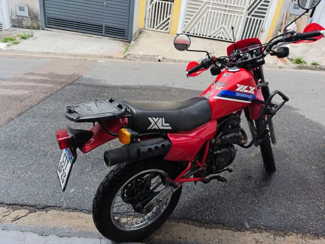 Xlx 250 vermelha