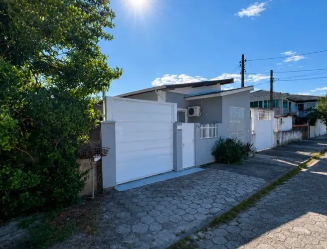 Casa com 2 dormitórios à venda, 109 m² por R$ 350.000,00 - Rio Grande - Palhoça/SC