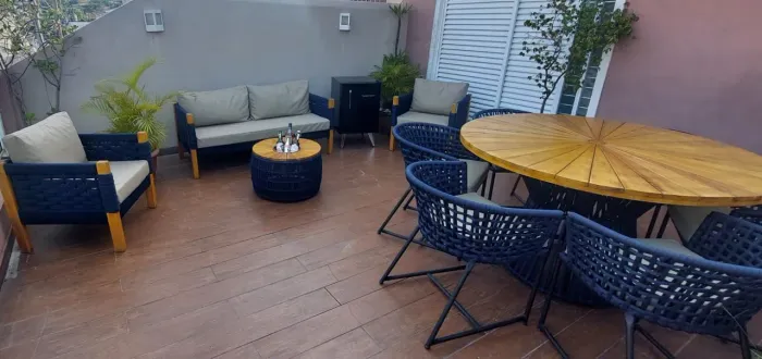 Sofá poltrona e mesa de centro em corda nautica 
