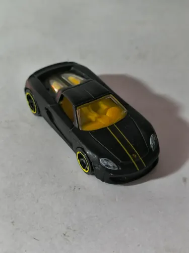 Hot Wheels Porsche Carrera GT