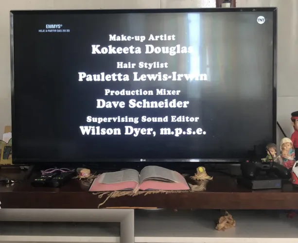 Vendo TV 42 polegadas