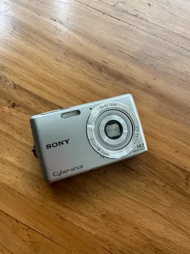 Câmera Cybershot Sony 14.1 megapixels