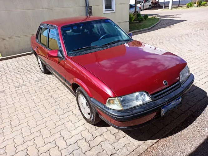 Chevrolet Monza GLS/ Hi-tech 2.0 EFI 2P E 4P 1995
