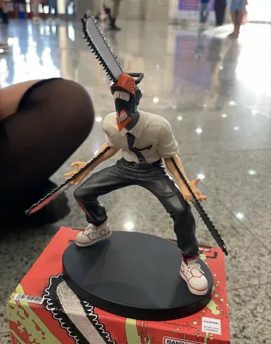 Figure chainsaw man bandai