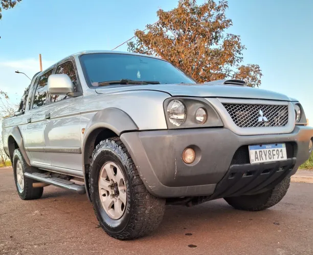 Mitsubishi L200 Outdoor GLS 2.5 4X4 CD TDI Diesel 2010