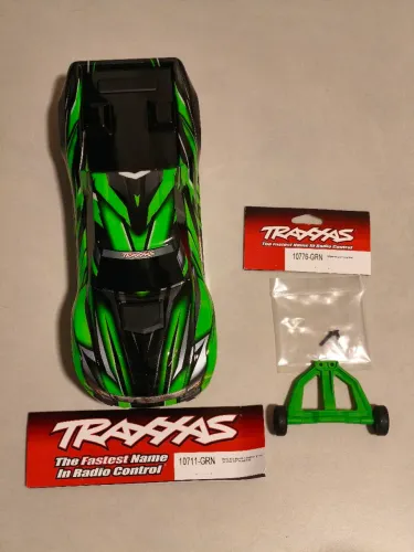 Bolha e Wheelie bar Traxxas mini Maxx.