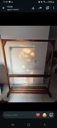 Vendo Arara de Madeira.