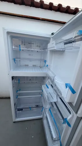 Geladeira Electrolux 432 litros 220v Frost free, novinha!