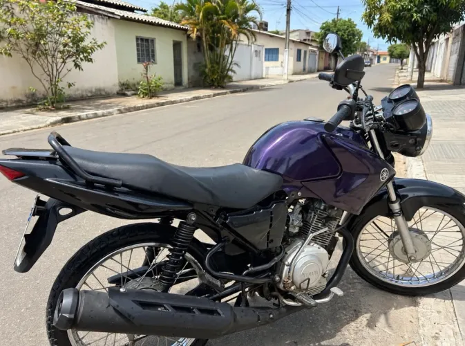Moto de leilão
