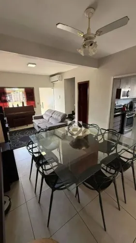 Sobrado com energia solar e arquitetura exclusiva na ARSE 42 (405 Sul) em Palmas