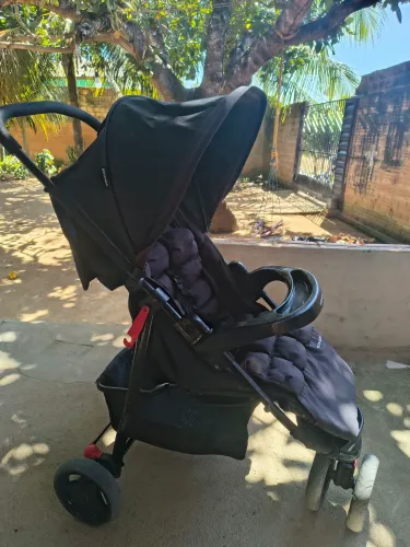 Carrinho e bebê conforto 